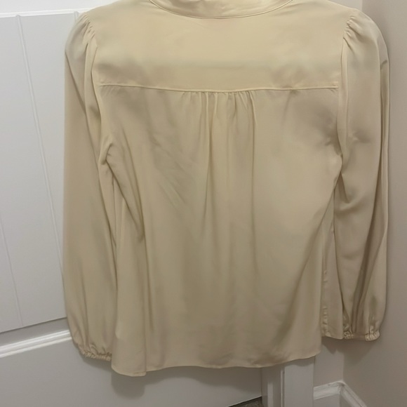 Lilly Pulitzer Yellow Button Up Tie Blouse Size XS - Picture 6 of 7